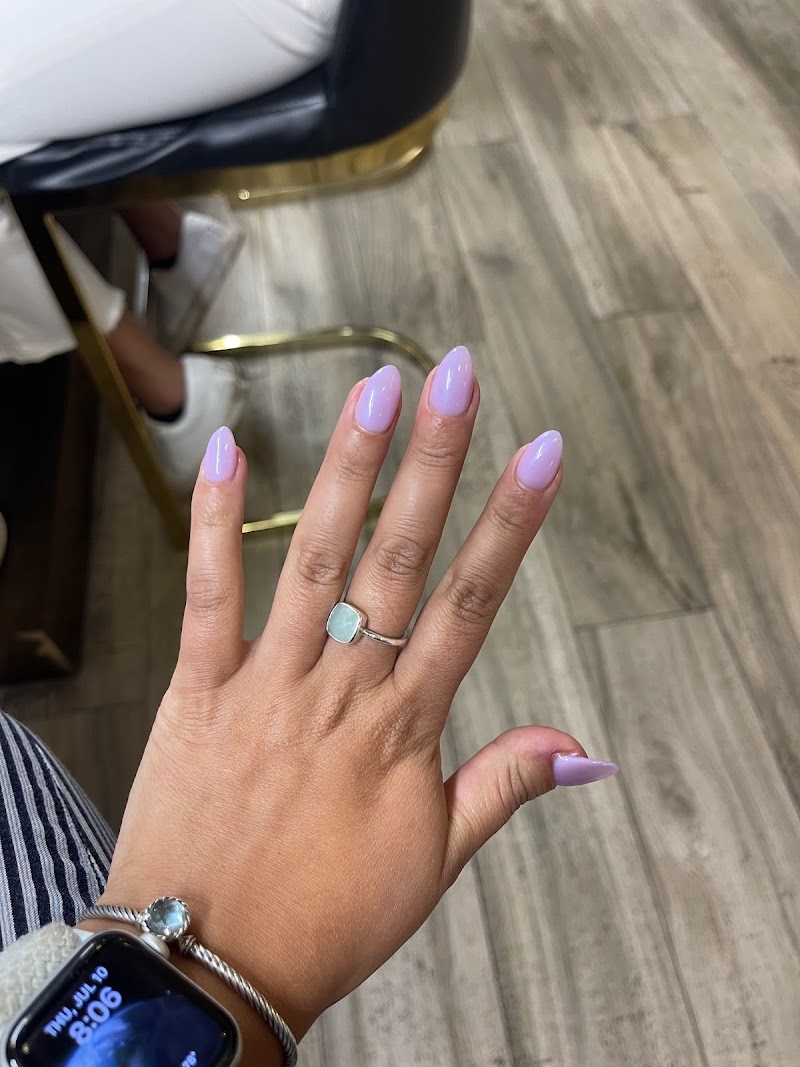 Almond Shape at Nail Spy in New York