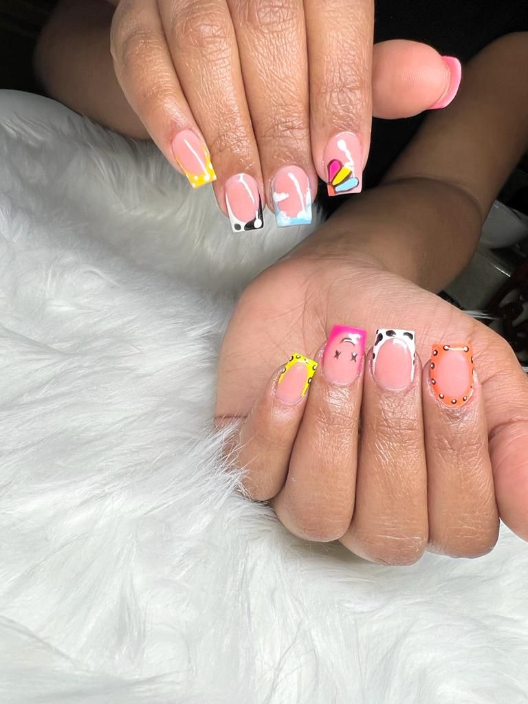 Coastal Nails nail design by Myrtha's Fabulous Nails Salon and Spa INC in New York