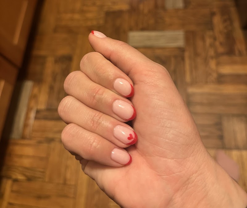 Summer Nails nail design by Mujeres Hermosas Nails Spa in New York