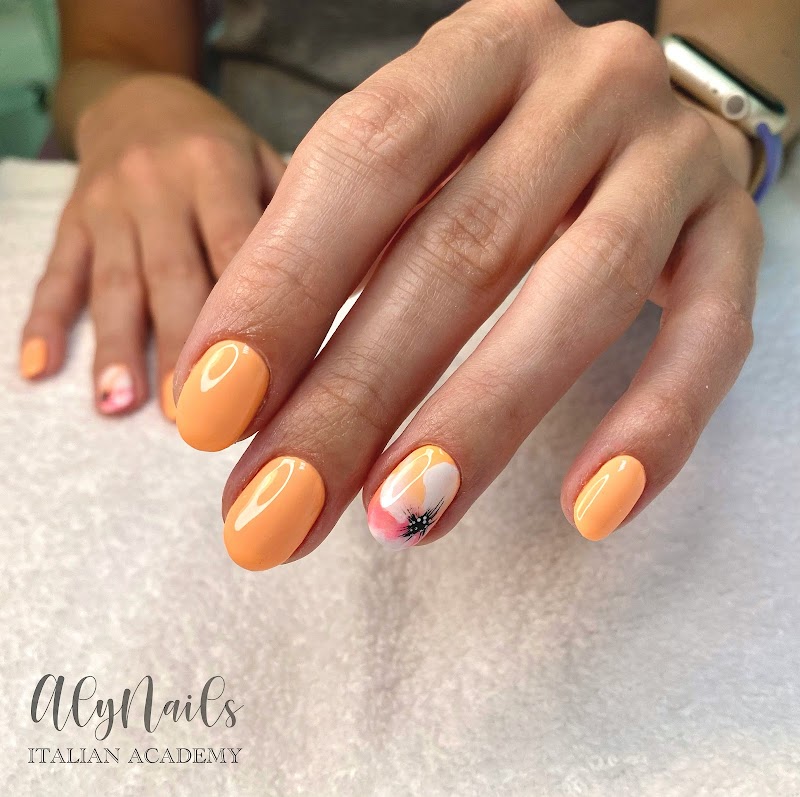 Glitter Nails nail design by AlyNails Salon & Academy