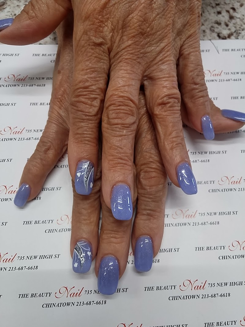 Winter Nails nail design by The beauty nail in Los Angeles