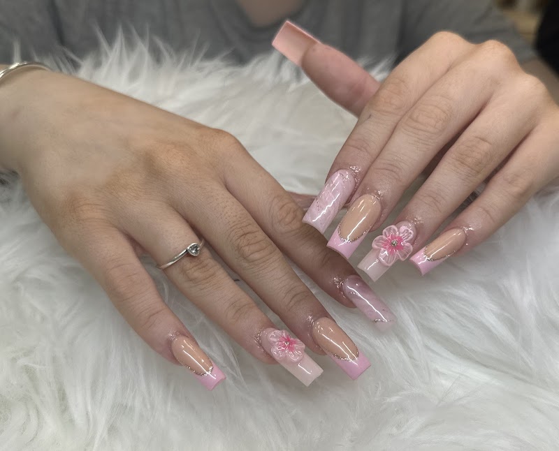 Easter Nails nail design by Chapel Spa Nails & Beauty in London