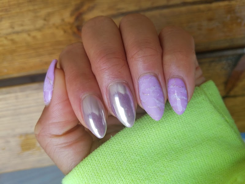 Halloween Nails nail design by Queen of NY Nails in New York