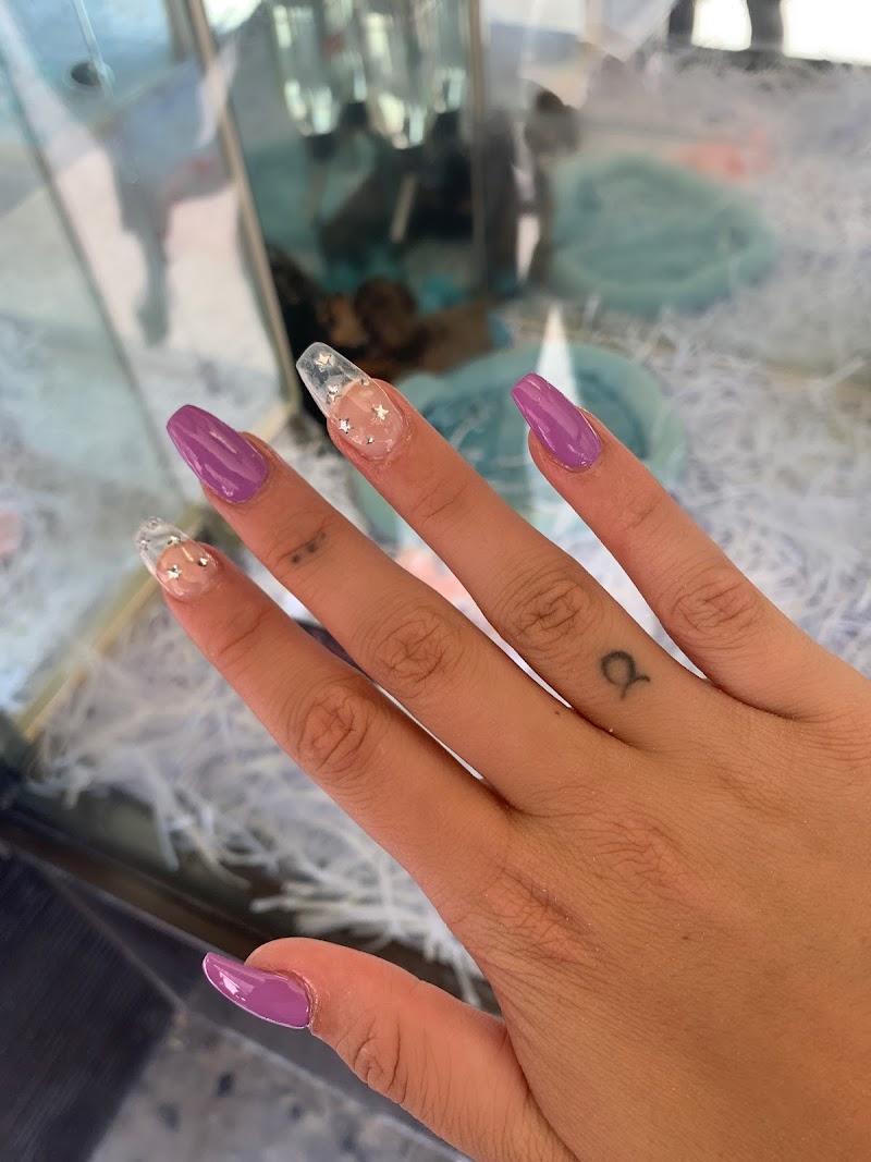 Nail Salon at Issa Nails Salon in New York