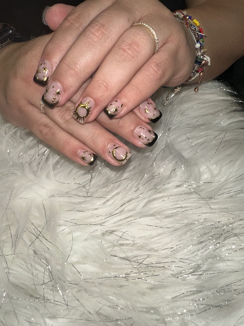 Nail Art at Vida Nails in New York