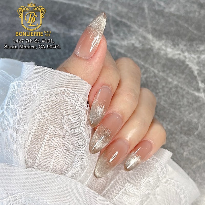 Ombré at Bonlierre Nail SPA in Los Angeles