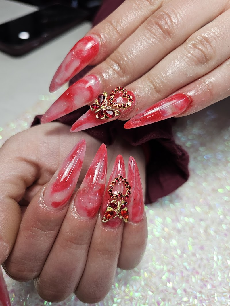 3D Nails nail design by Lolita Fancy Nails in New York