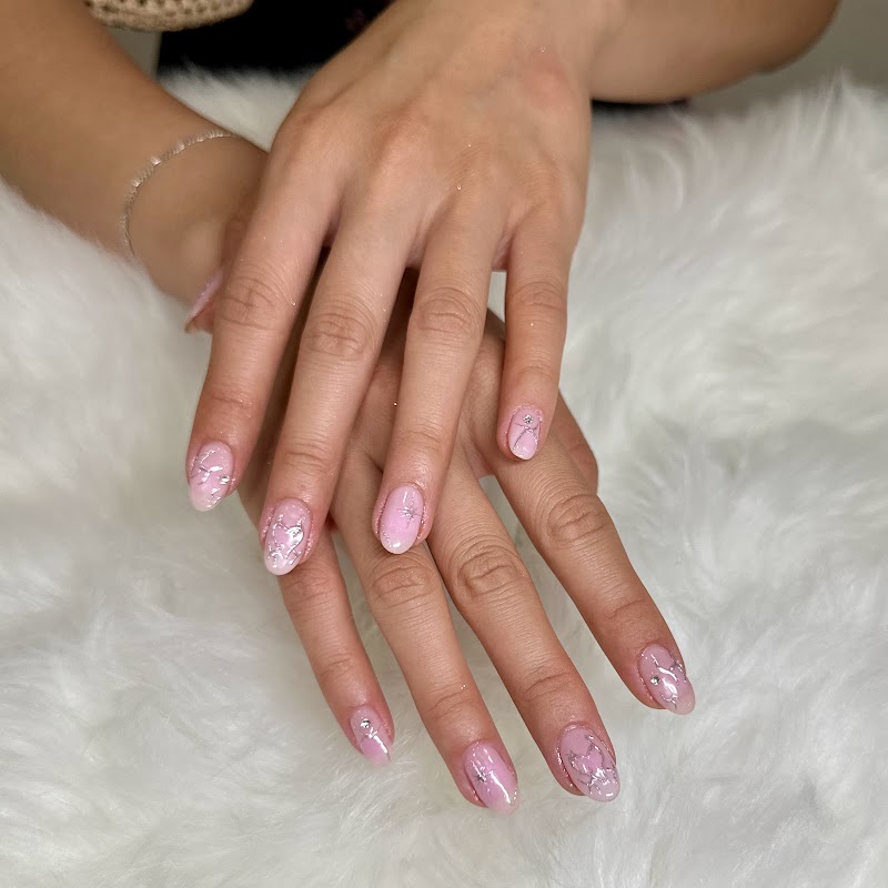 Marble Nails nail design by Shero Nail Spa in New York
