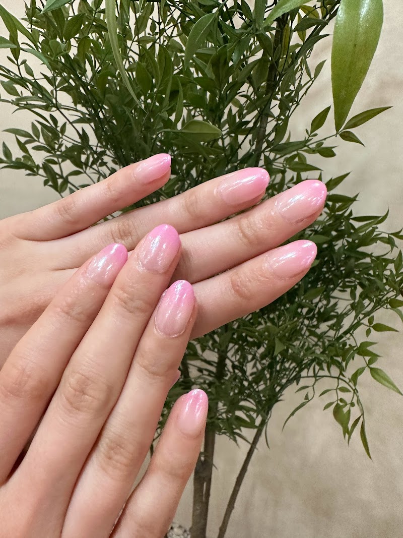 Marble Nails nail design by Shero Nail Spa in New York