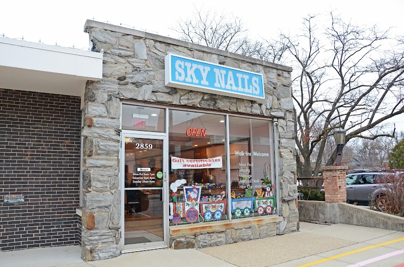 Nail Salon at Sky Nails and SPA in Chicago