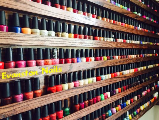 Nail Salon at Evanston Nails in Chicago