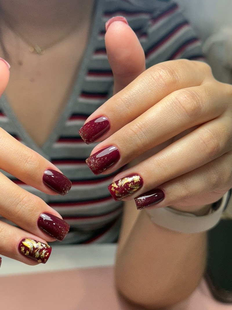 Coffin Nails nail design by Muse Beauty Doral in Miami