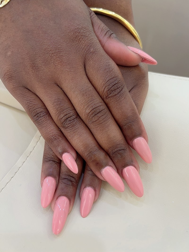 Stiletto at Luna Nail SPA in New York