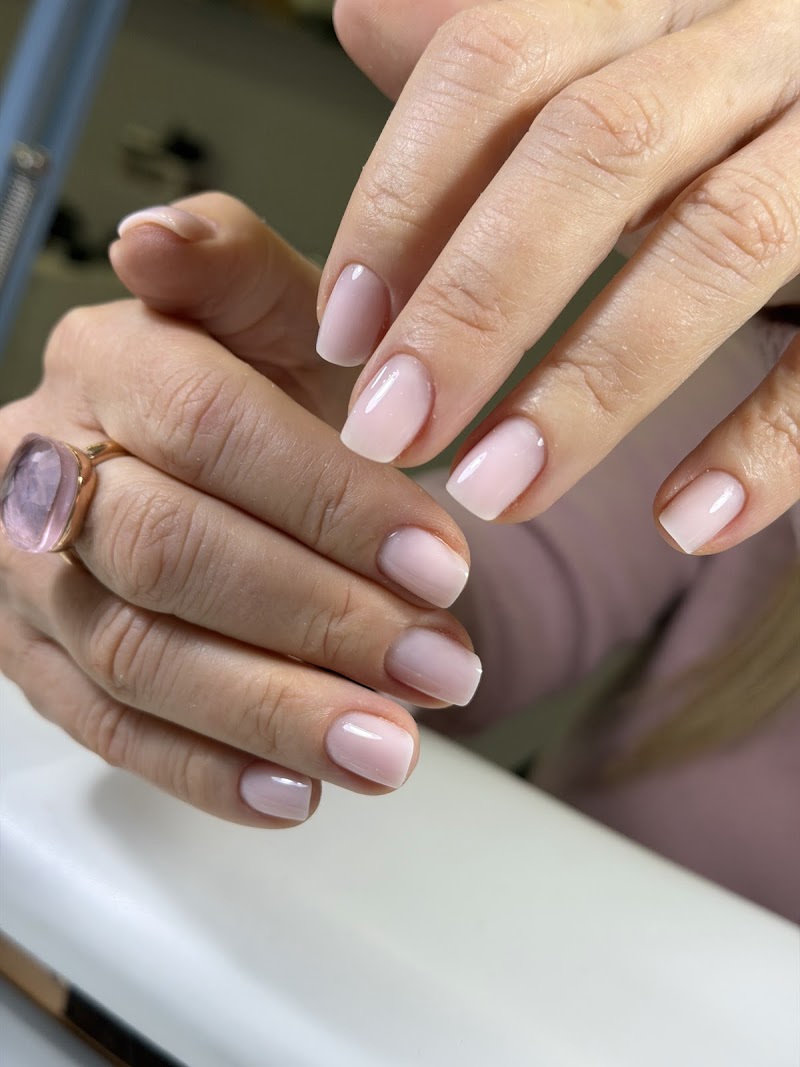 French Tips at Gelme Uws in New York