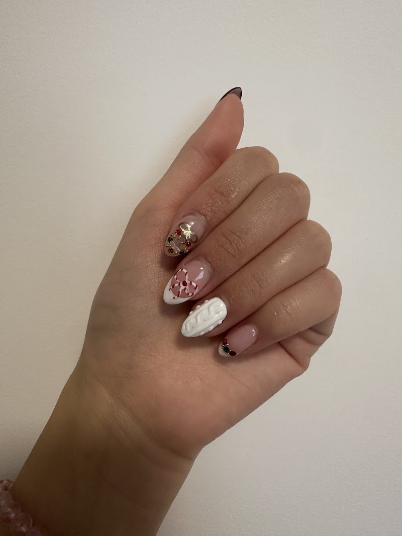 Fall Nails nail design by number 1 nail spa in New York