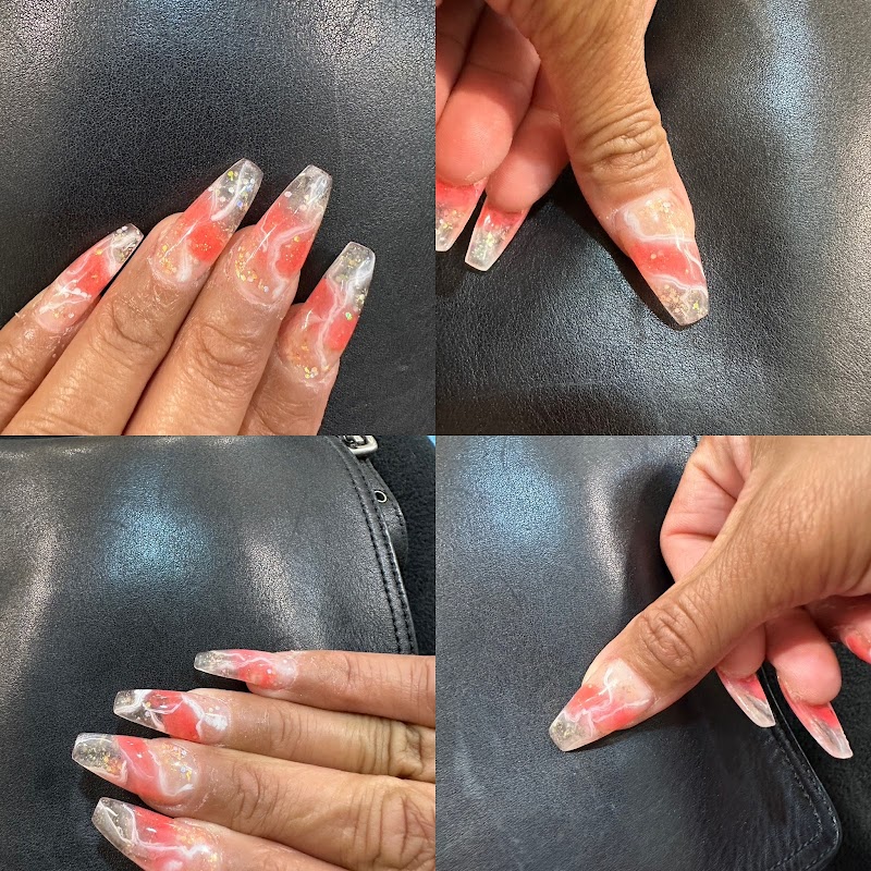 Summer Nails nail design by Beyond Nail Salon in New York