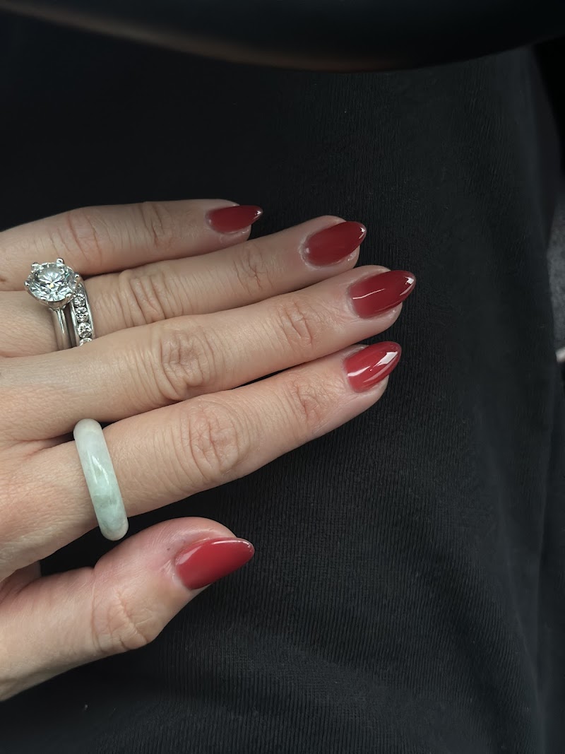 Red Nails nail design by trésor nail & lash in Los Angeles