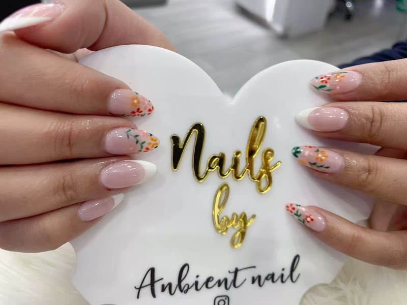 Geometric Nails nail design by Ambient Nails & Spa II (Best Nail Salon in Manhattan）