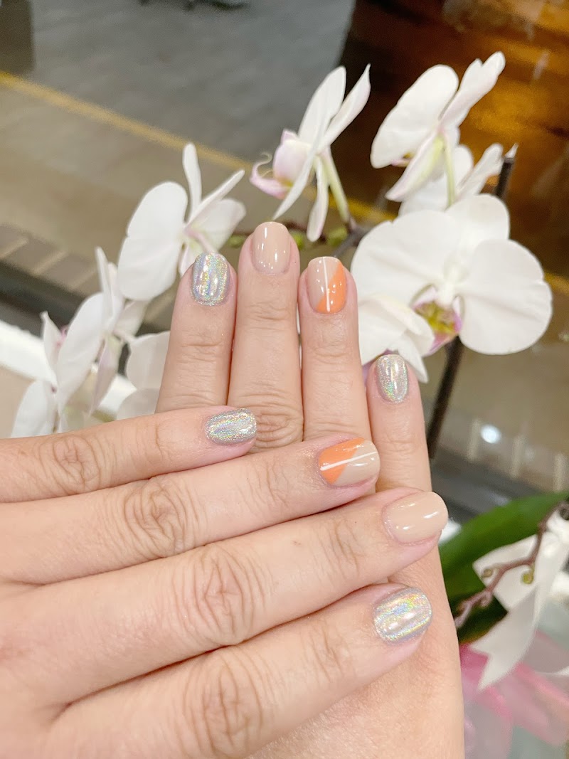 Happy Nails Boutique - Nail Salon in Chicago