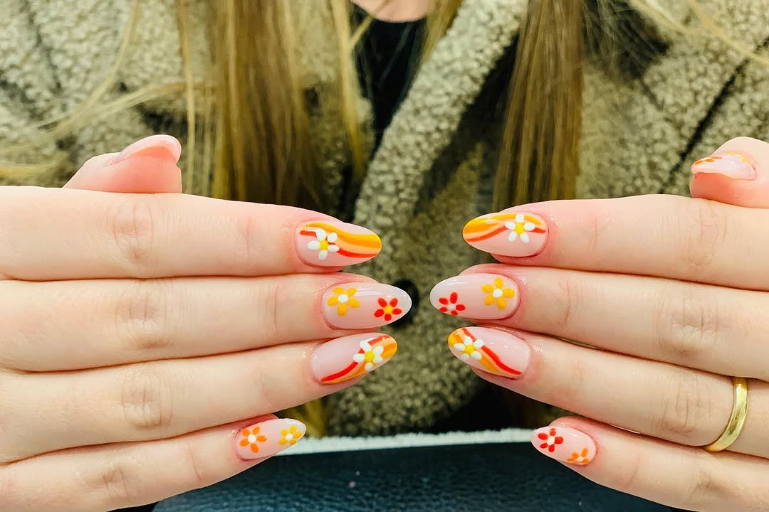 Floral Nails nail design by Luxe Nails & Beauty