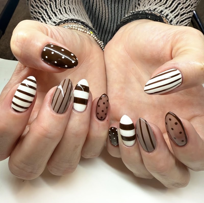 Fall Nails nail design by Nail Stories - Hackney Road in London