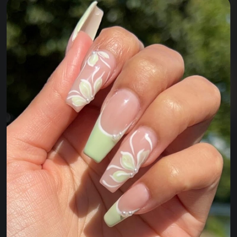 Fall Nails nail design by Nail Stories - Hackney Road in London