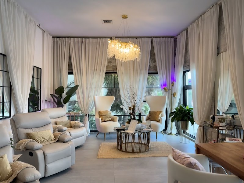 Nail Salon at The Chic Beauty & Wellness - Miami in Miami