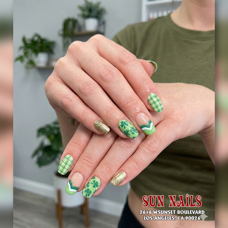 Nail Art at Sun Nails in Los Angeles