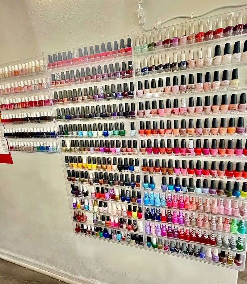 Nail Salon at Laura's Nail Salon in Los Angeles