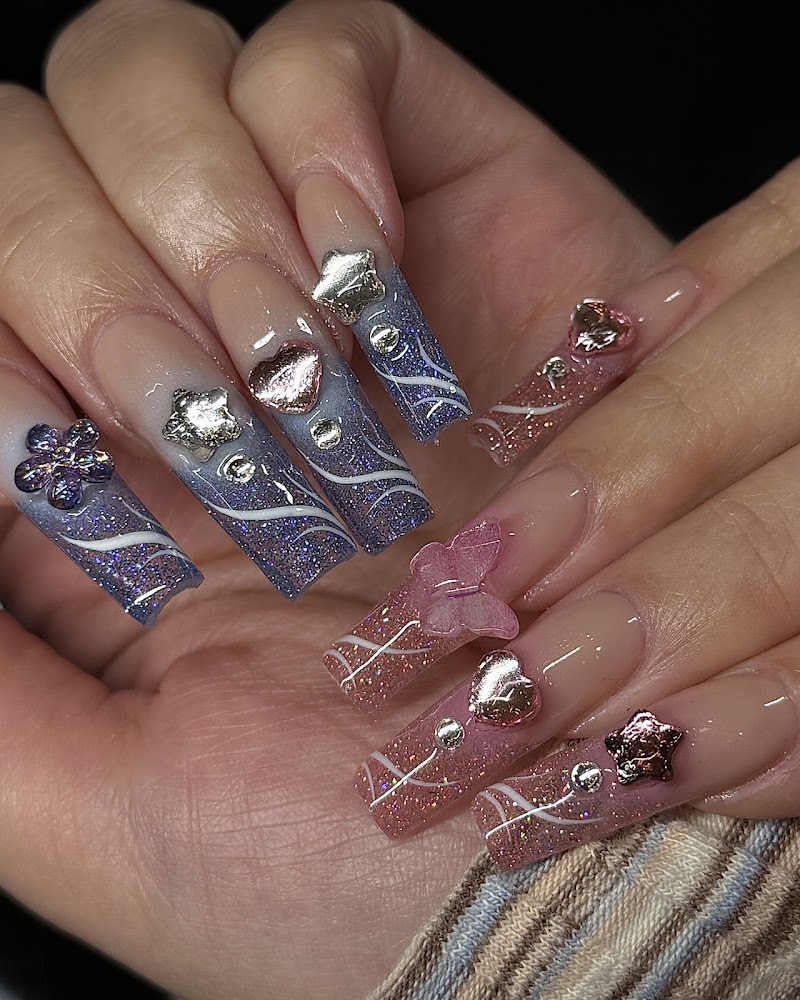 3D Nails nail design by 10 Piece Nails