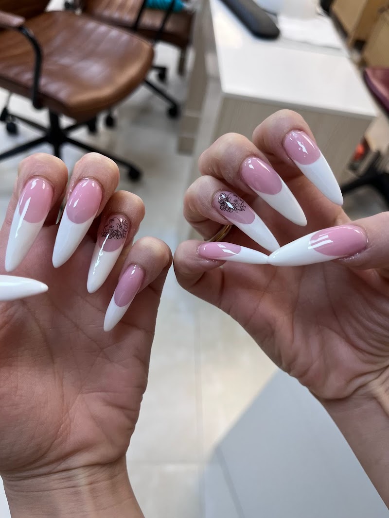 Ombré at Rice 1 Nail Salon in New York