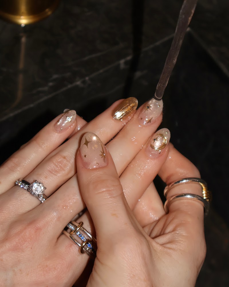 Gel-X nail design by Peach Bling | Japanese Nail Atelier in New York