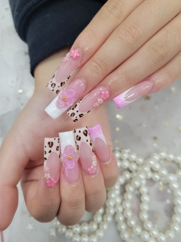 Nail Art at New Nail Story in New York