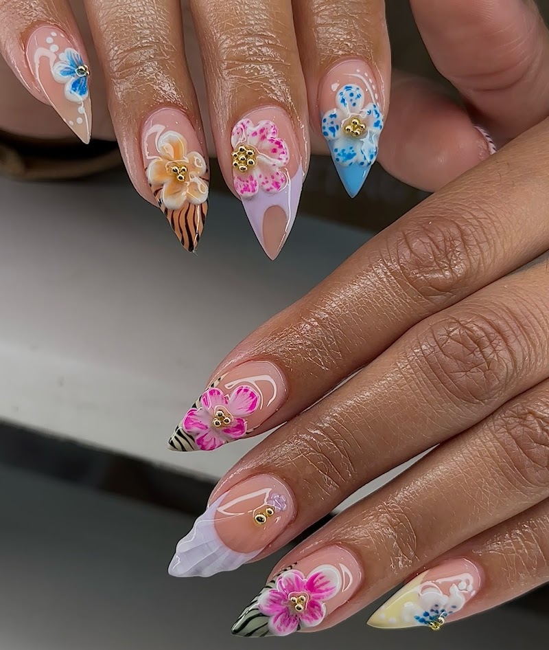 3D Nails nail design by Zol Nails