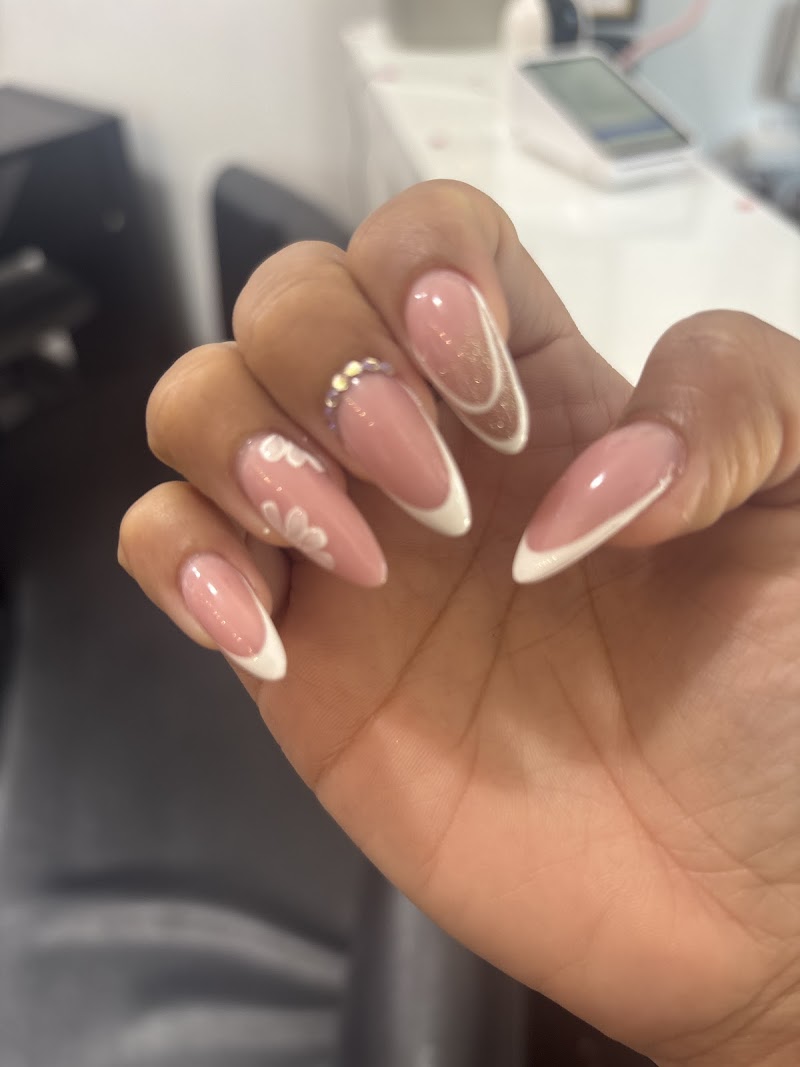 Halloween Nails nail design by Issis beauty NYC in New York