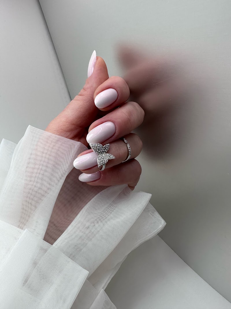 BIAB nail design by LM Nail Care Studio in London