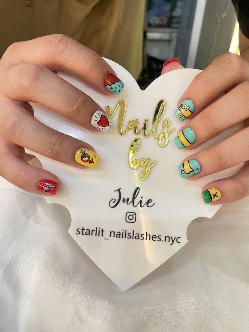Christmas Nails nail design by Starlit Nail in New York