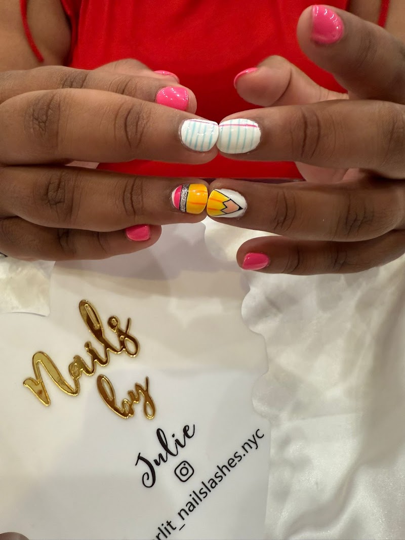 Christmas Nails nail design by Starlit Nail in New York