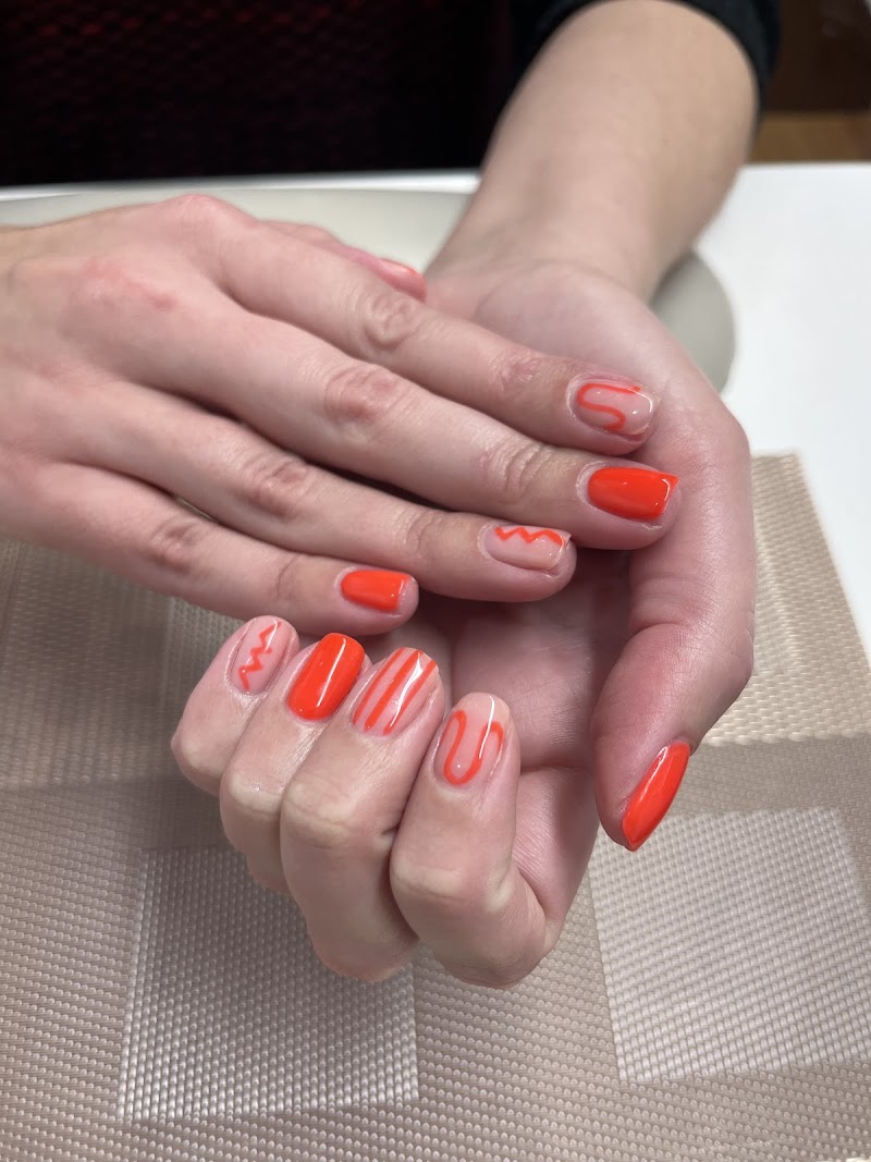 Pink Nails nail design by SHOW NAILS