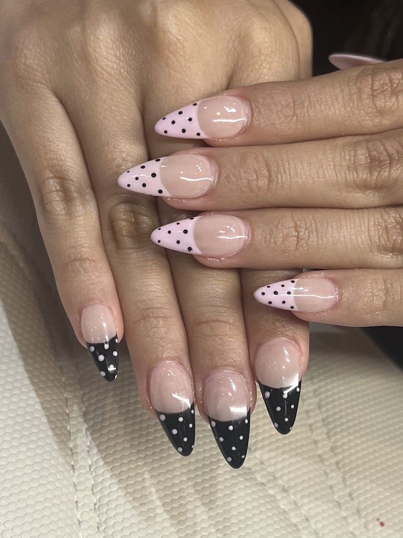 Spring Nails nail design by Nail Thrpy in Los Angeles