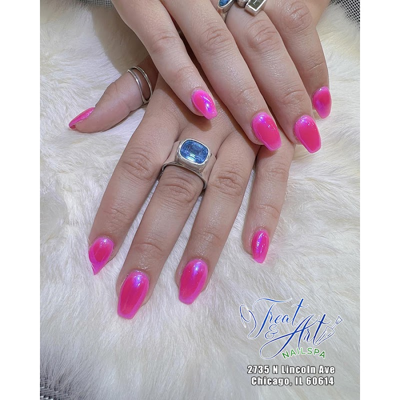 Party Nails nail design by TREAT&ART NailSpa in Chicago