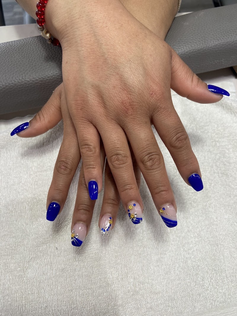 Winter Nails nail design by Lava Nails in New York