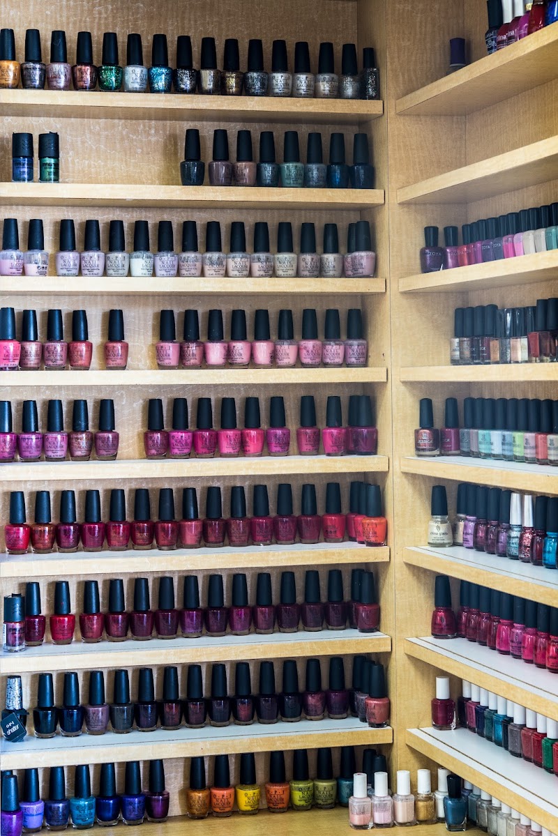 Nail Salon at Casa Blanca Nail Salon in Los Angeles