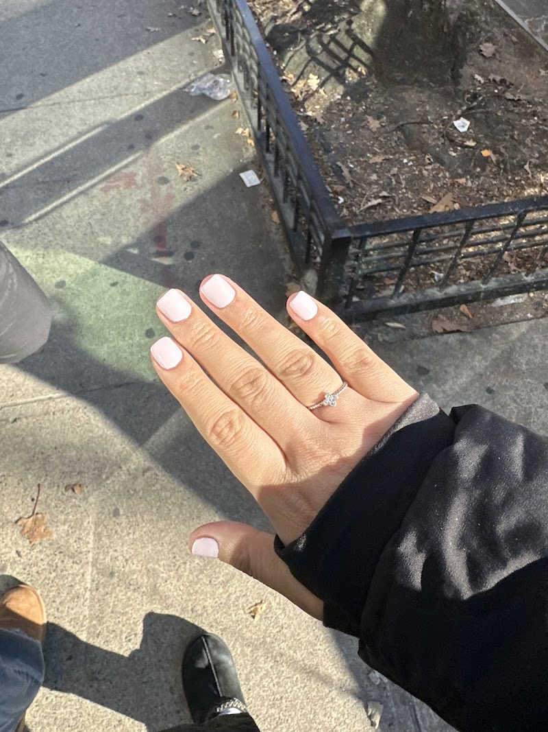 Halloween Nails nail design by Mega Nails spa in New York