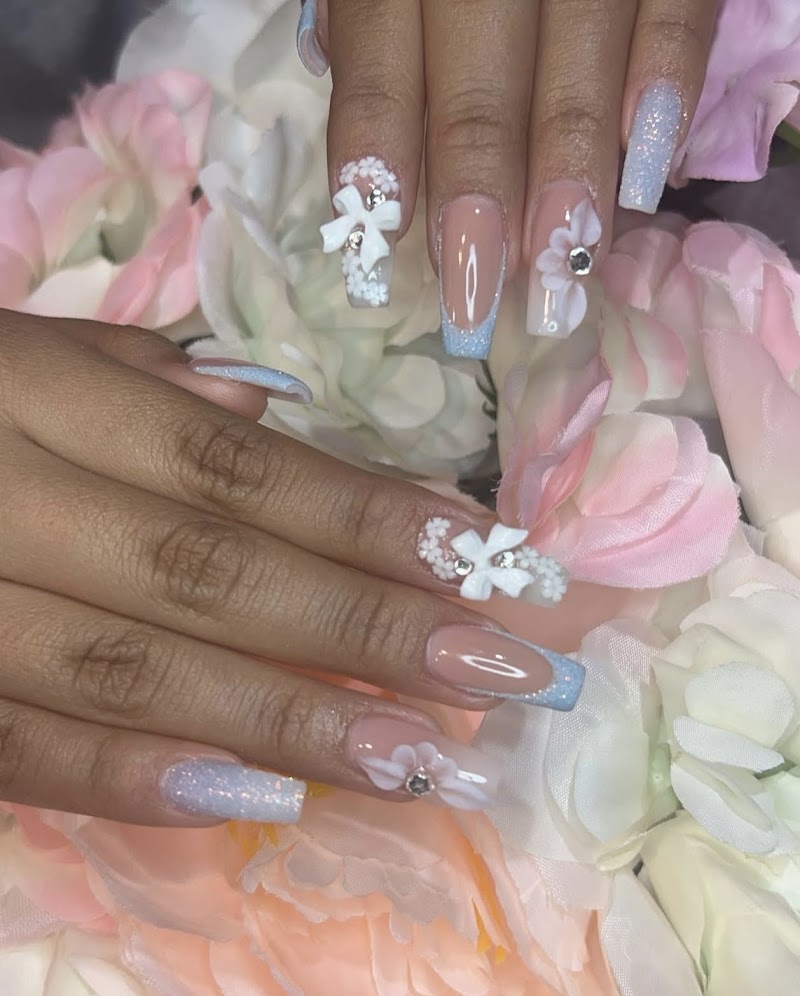 3D Nails nail design by Heaven Nail Salon in New York