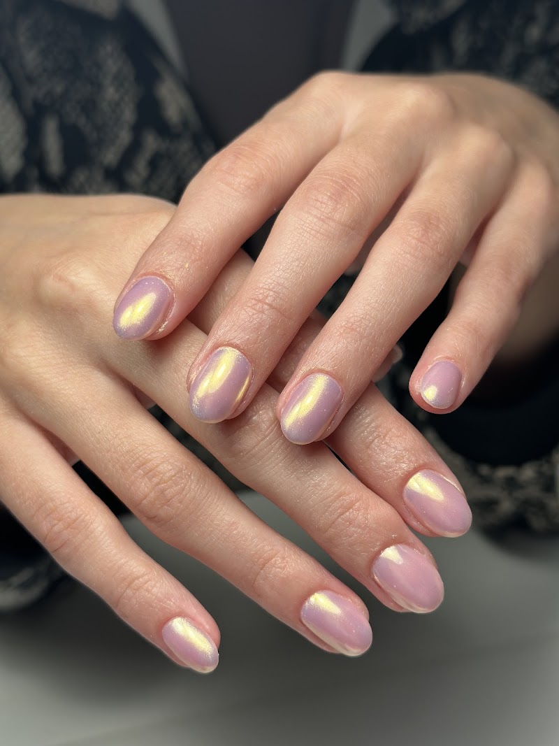 Wedding Nails nail design by Nails by Julia in Los Angeles