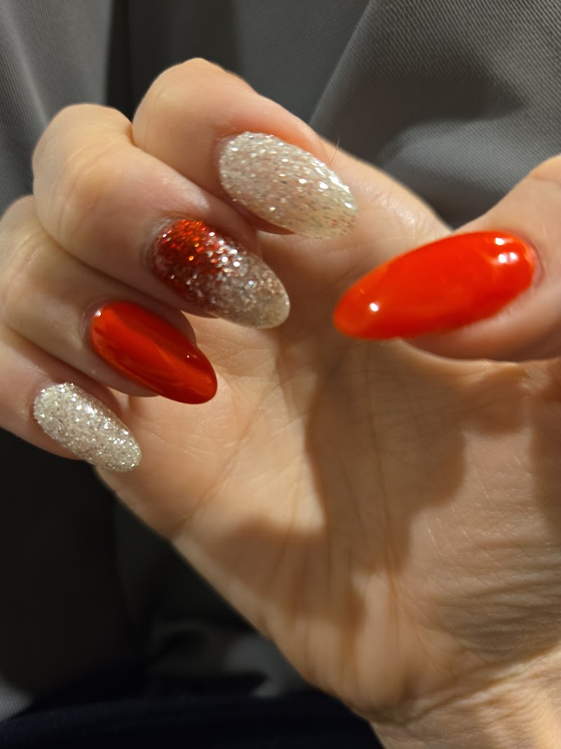 Christmas Nails nail design by Miracle Nail & Spa in New York