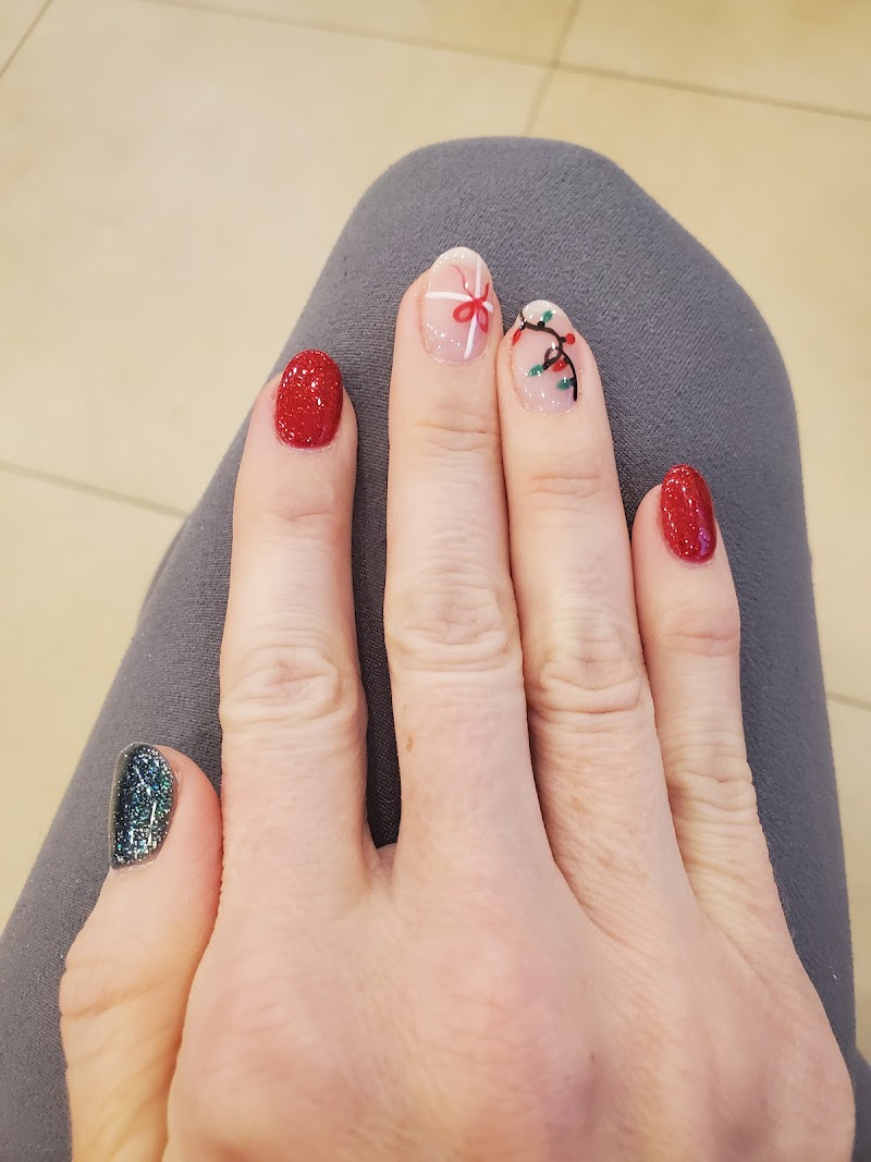 Christmas Nails nail design by Miracle Nail & Spa in New York