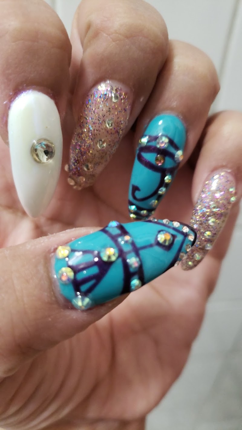 3D Nails nail design by New World Nail II in New York