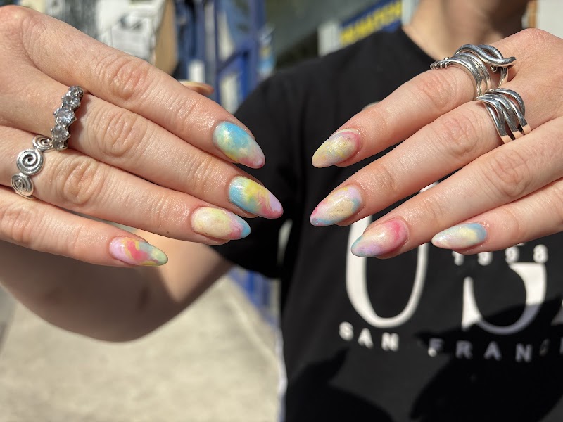 Red Nails nail design by Lyttle Minx in London